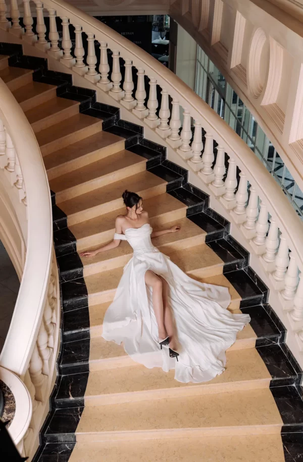 Ali Gown - Image 3